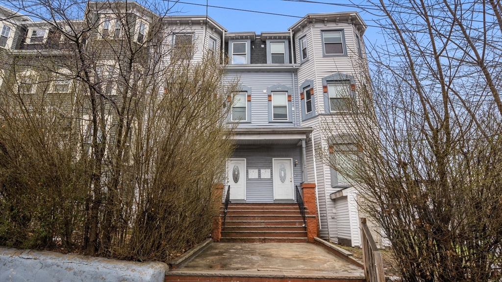 7 Everett Ave # 3