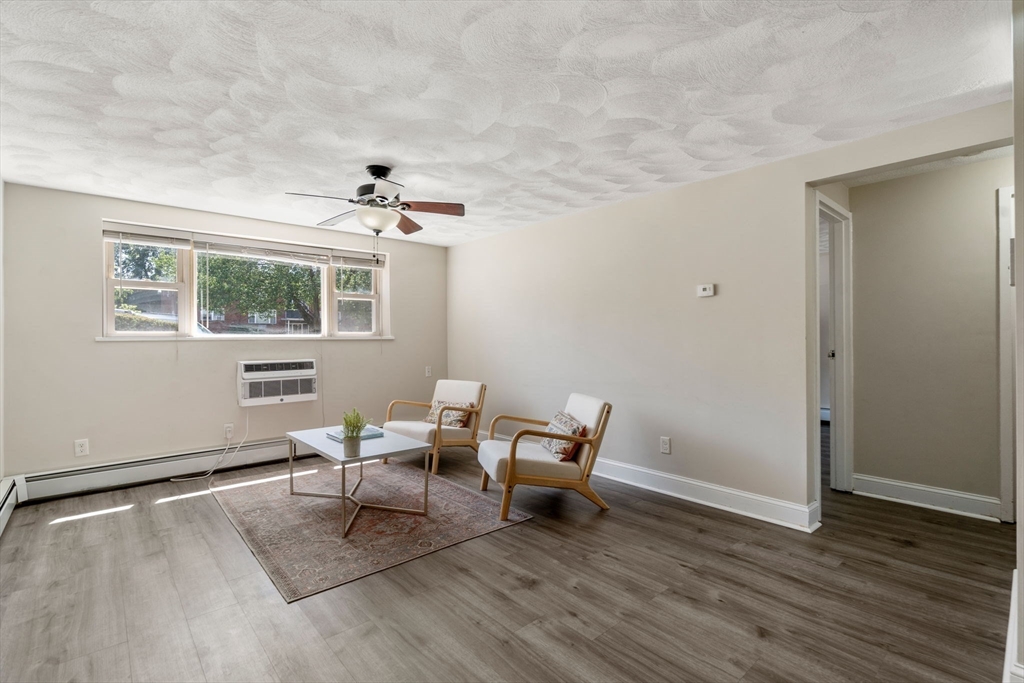 1105 Lexington Street # 1 Unit: 4-1