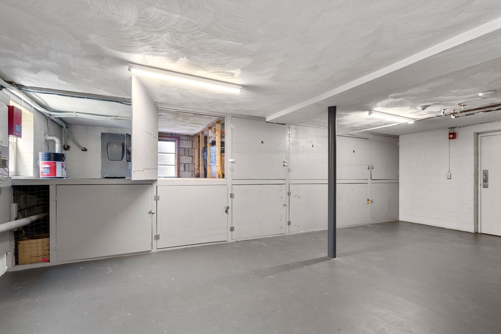 1105 Lexington Street # 1 Unit: 4-1