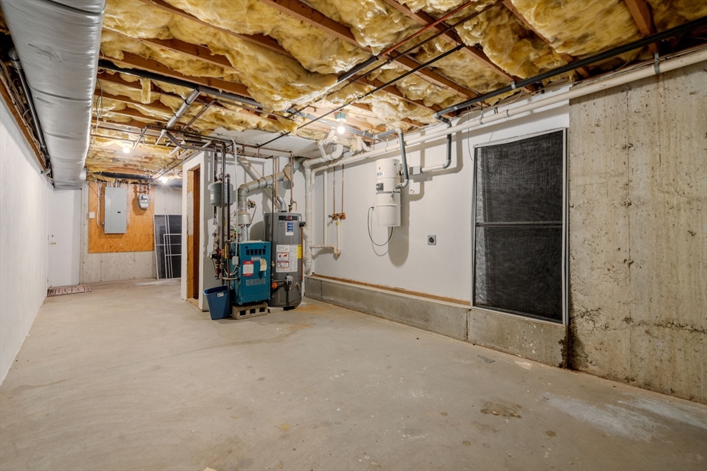 56 Lexington St # 56