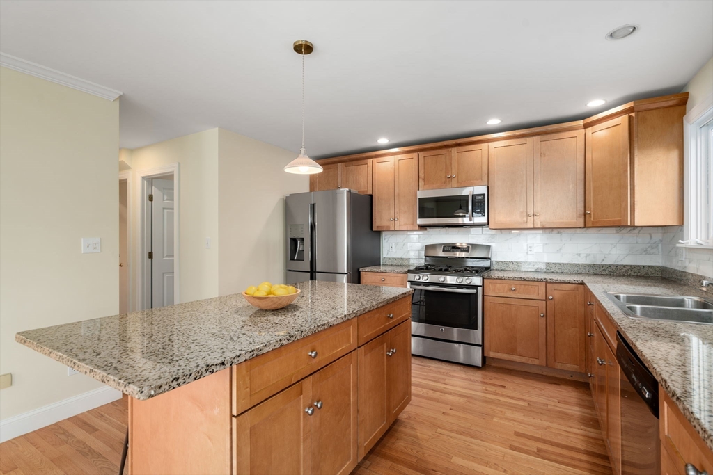 56 Lexington St # 56