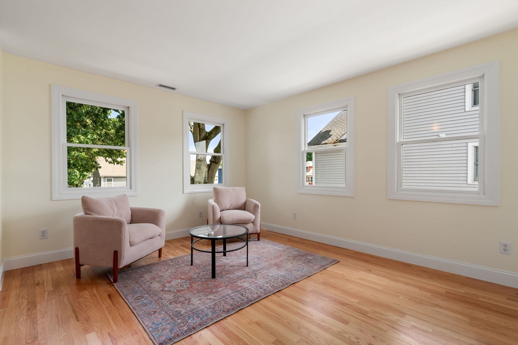 56 Lexington St # 56