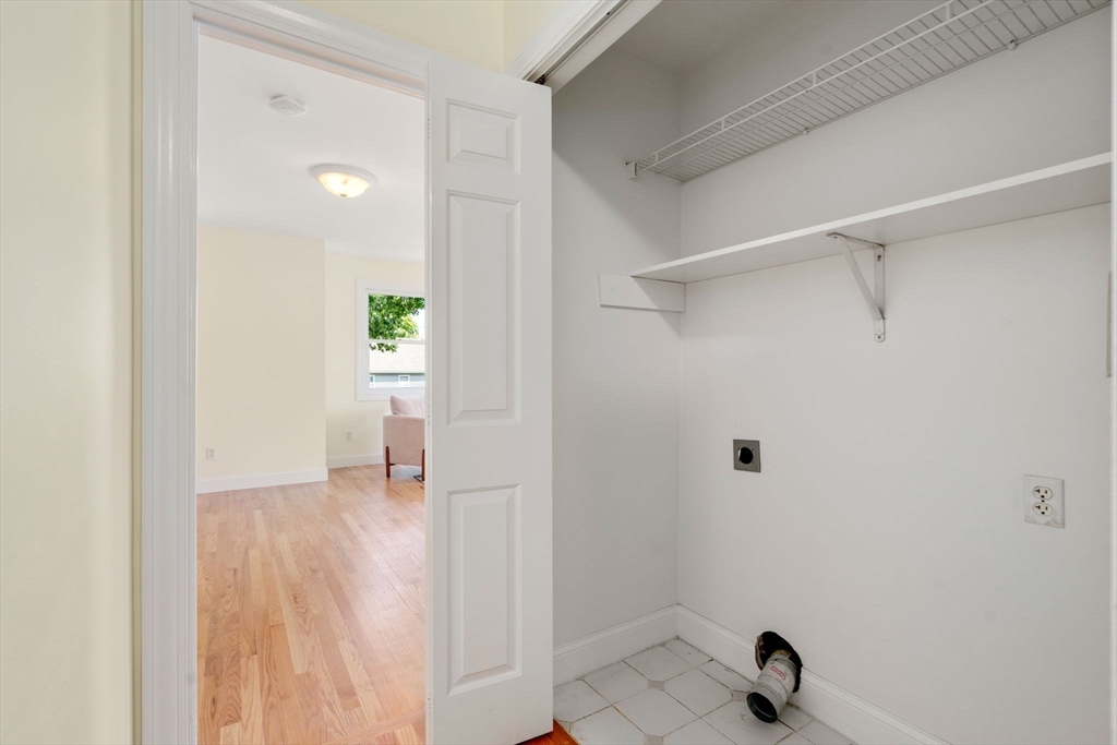 56 Lexington St # 56