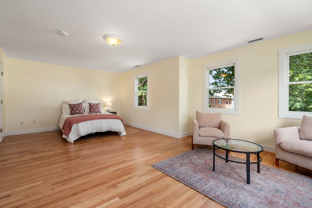 56 Lexington St # 56