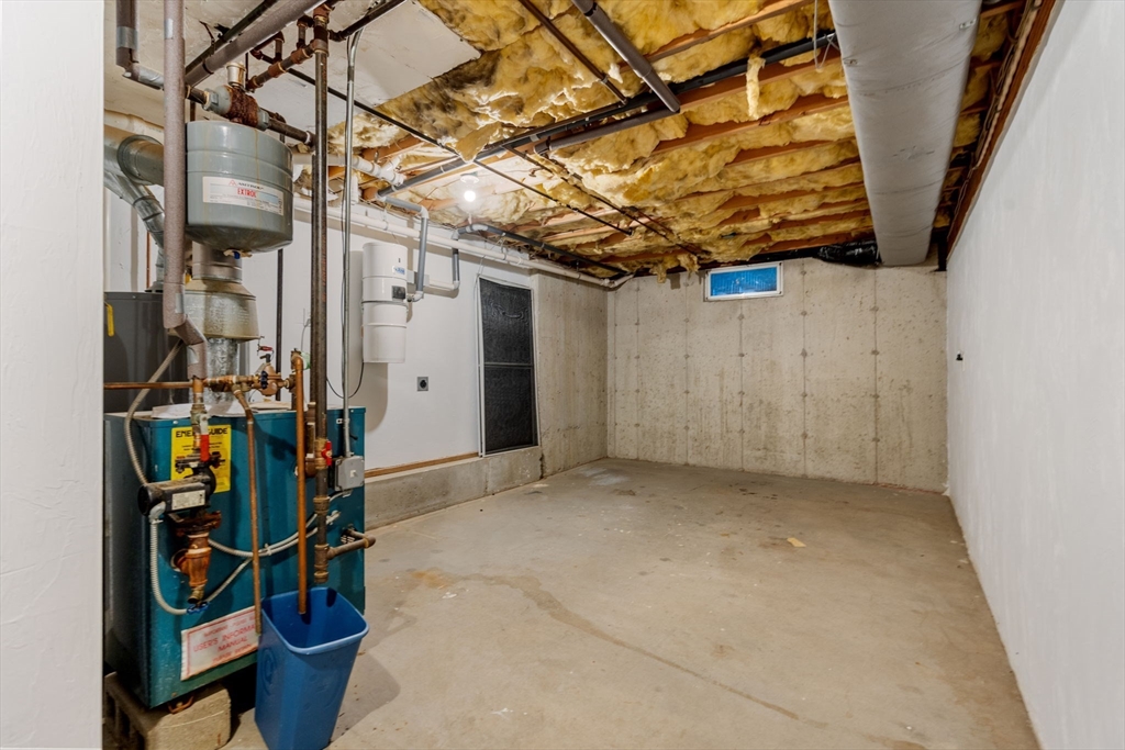 56 Lexington St # 56