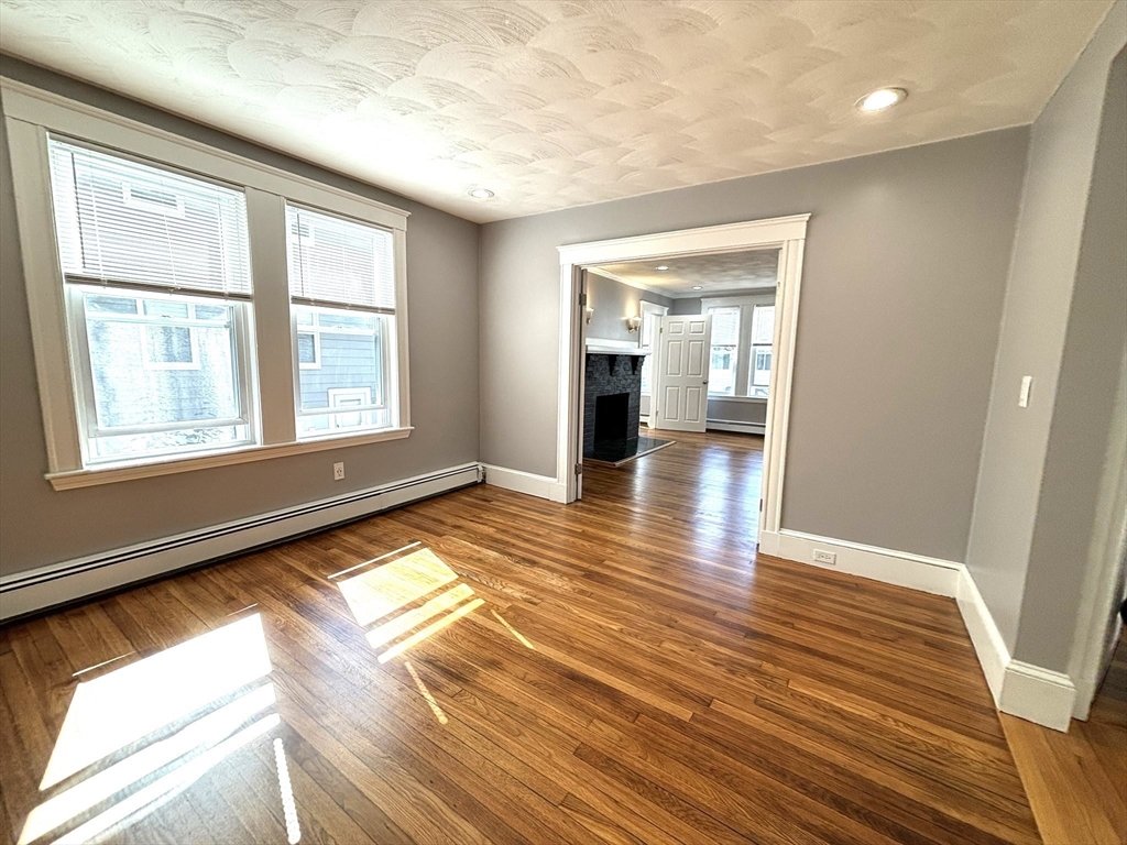16 Jeanette Ave # 16