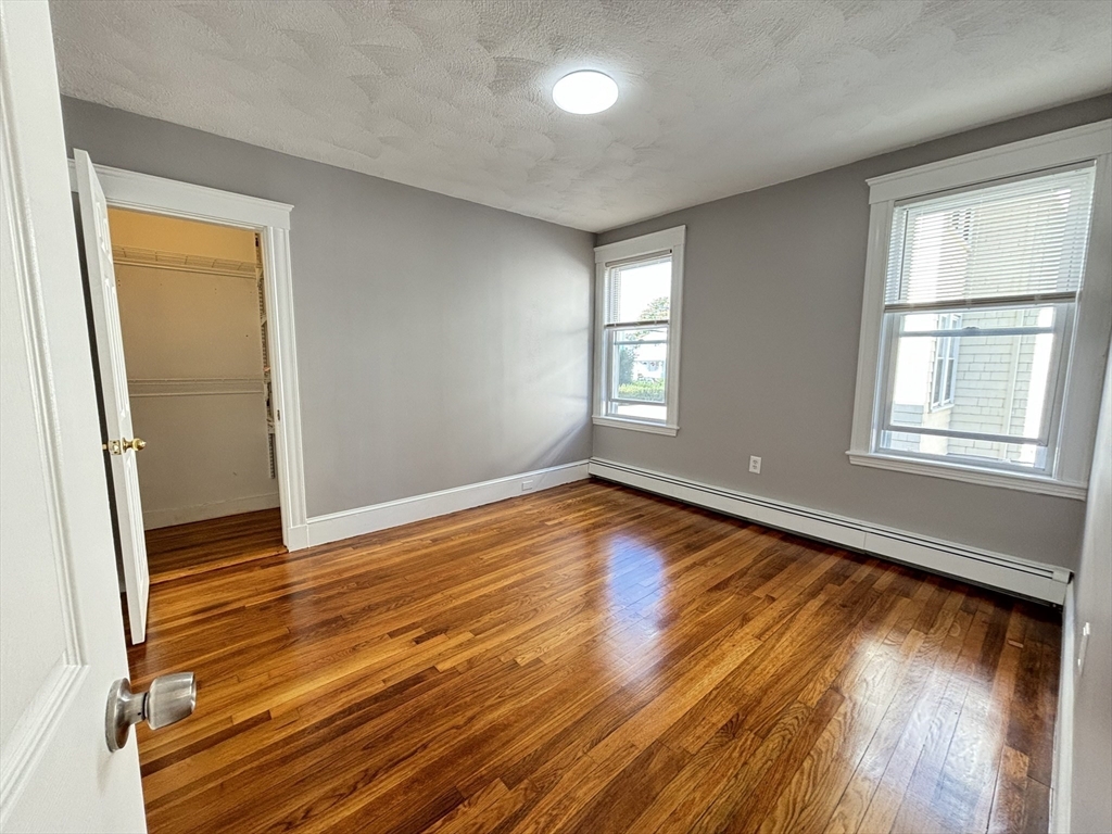 16 Jeanette Ave # 16