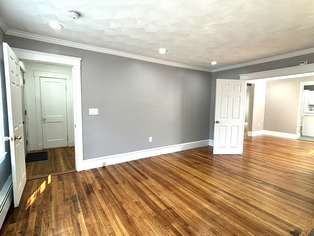 16 Jeanette Ave # 16