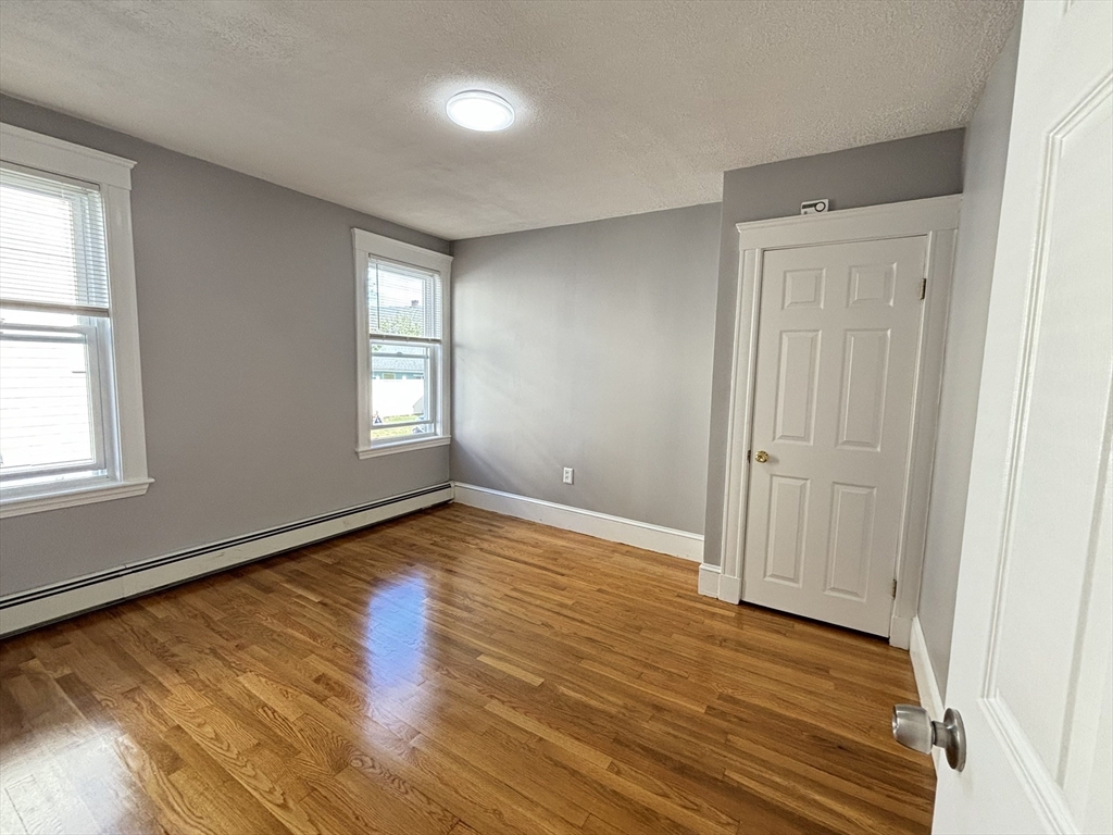 16 Jeanette Ave # 16