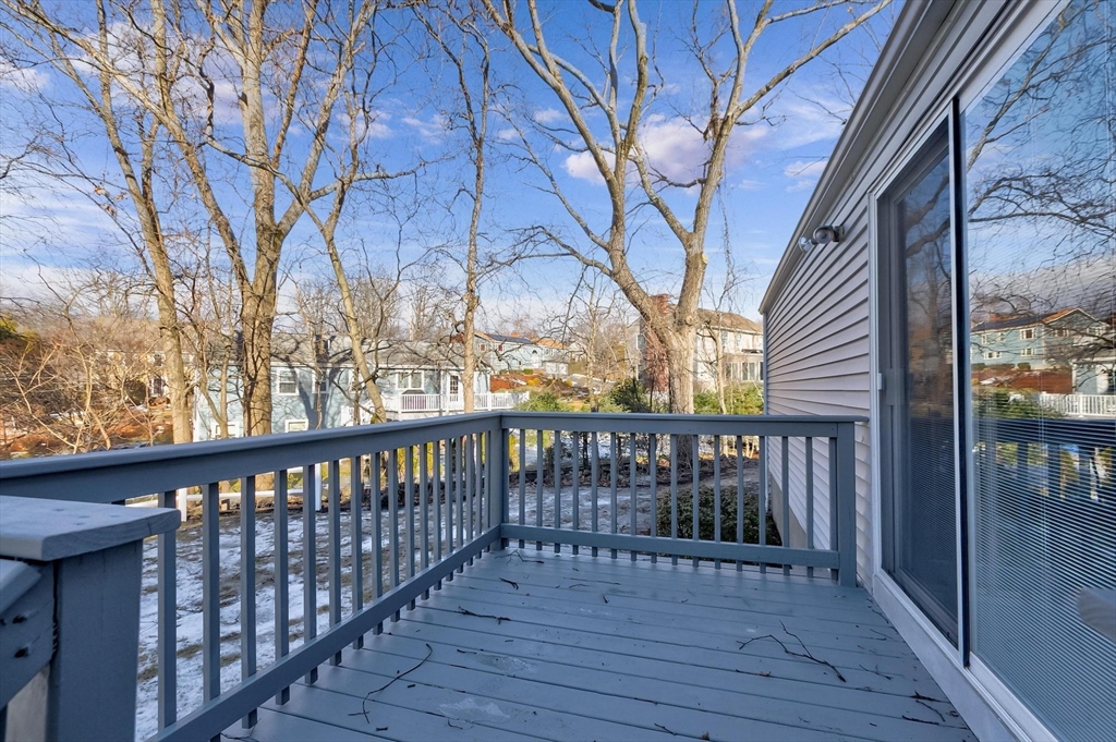 16 Otis Street