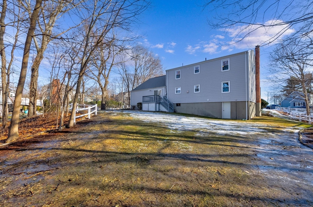 16 Otis Street
