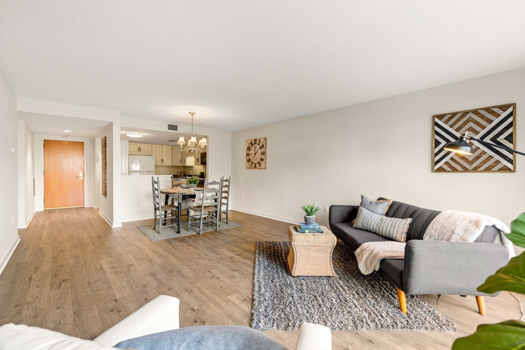 124 Place Ln # 124