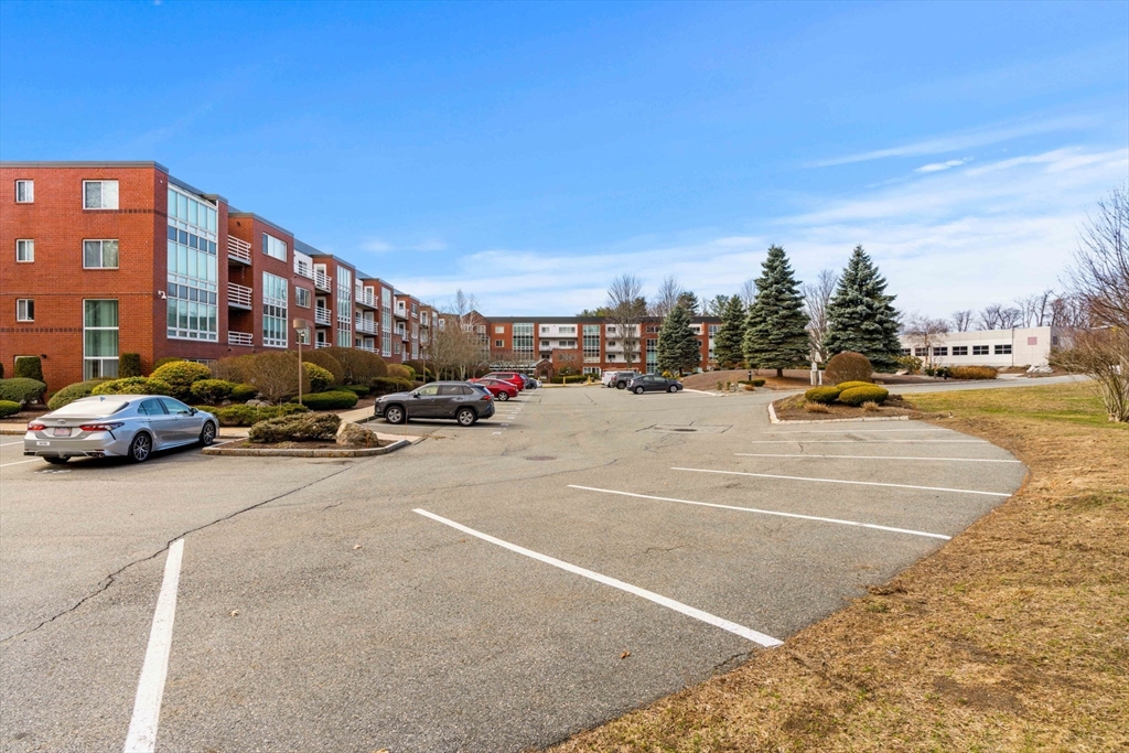 124 Place Ln # 124