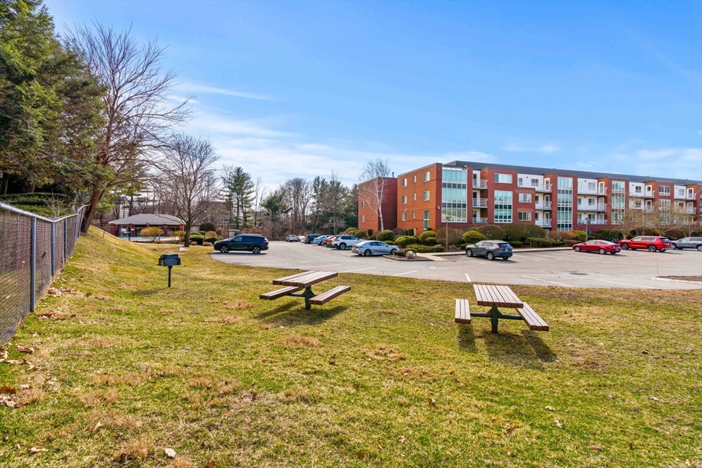 124 Place Ln # 124