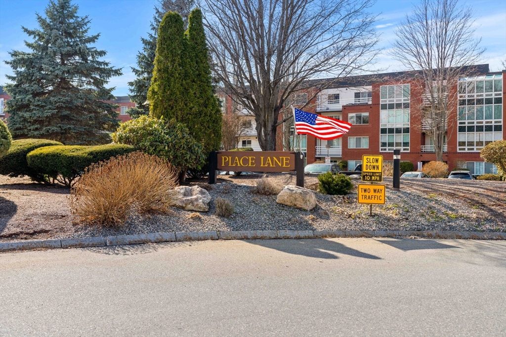 124 Place Ln # 124