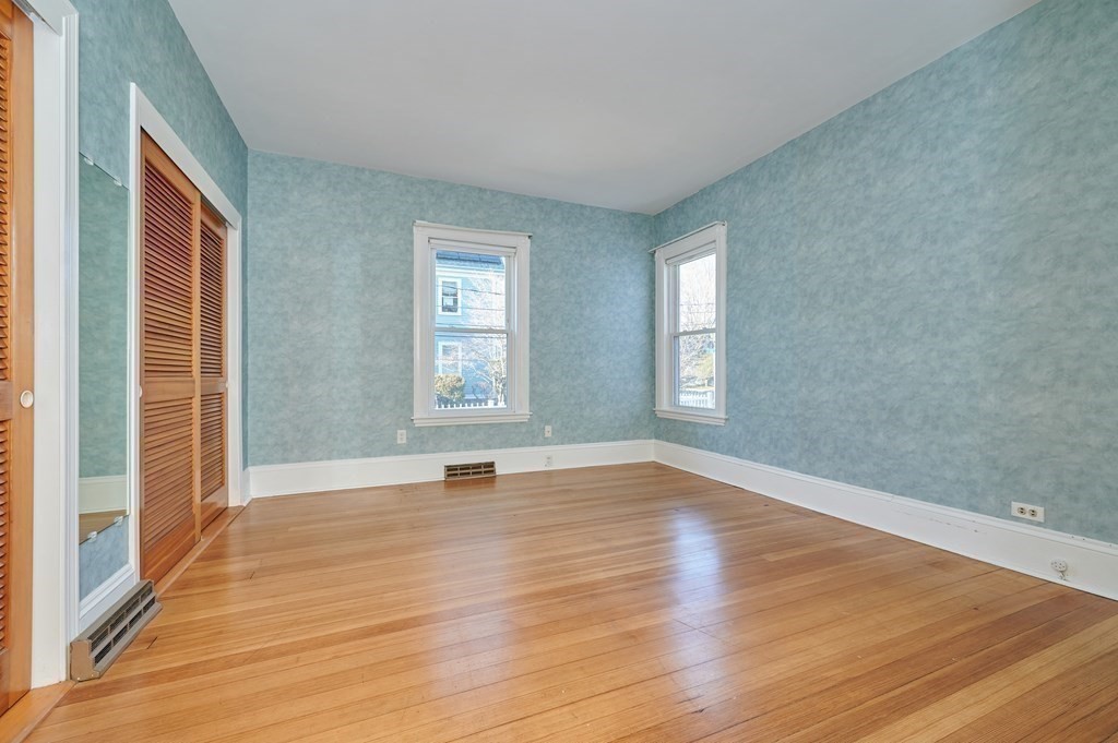 18 Forest Street # 18