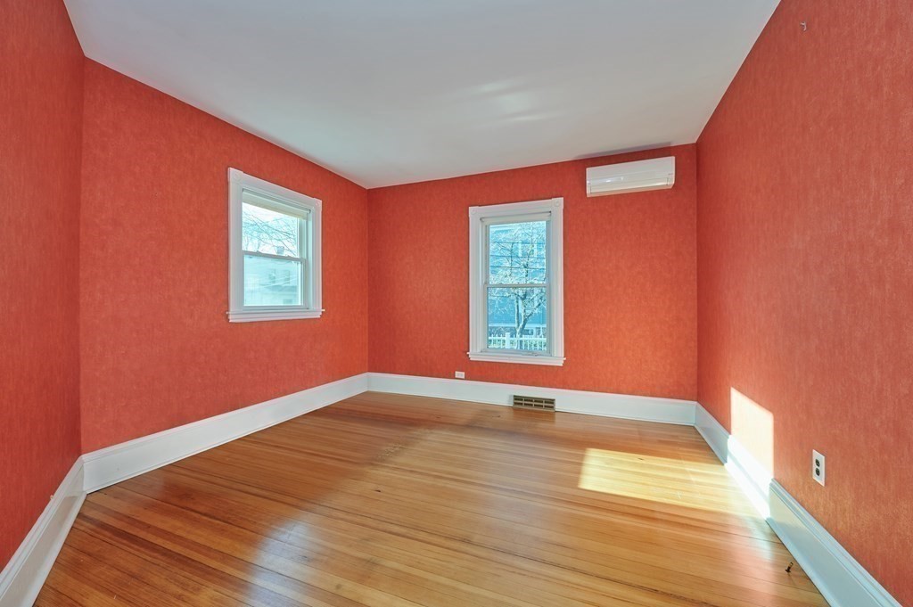 18 Forest Street # 18