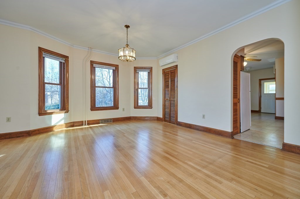 18 Forest Street # 18