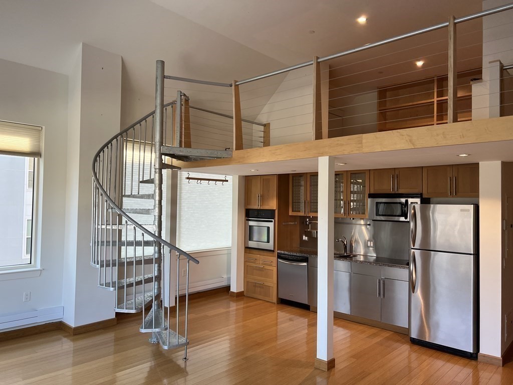 290 Pleasant Street # 219