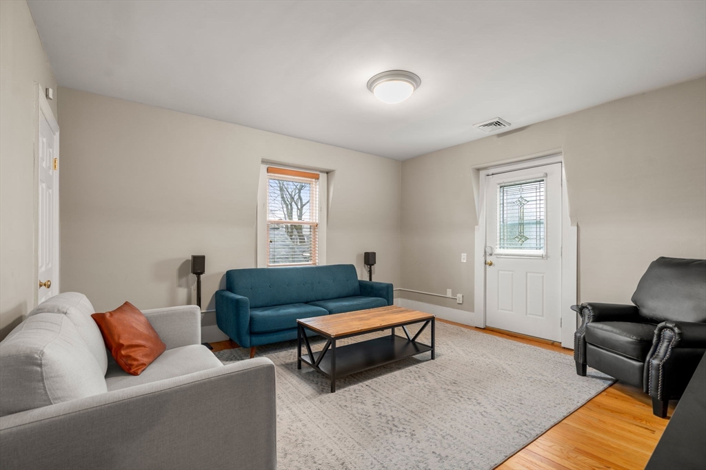28 Franklin St # 28