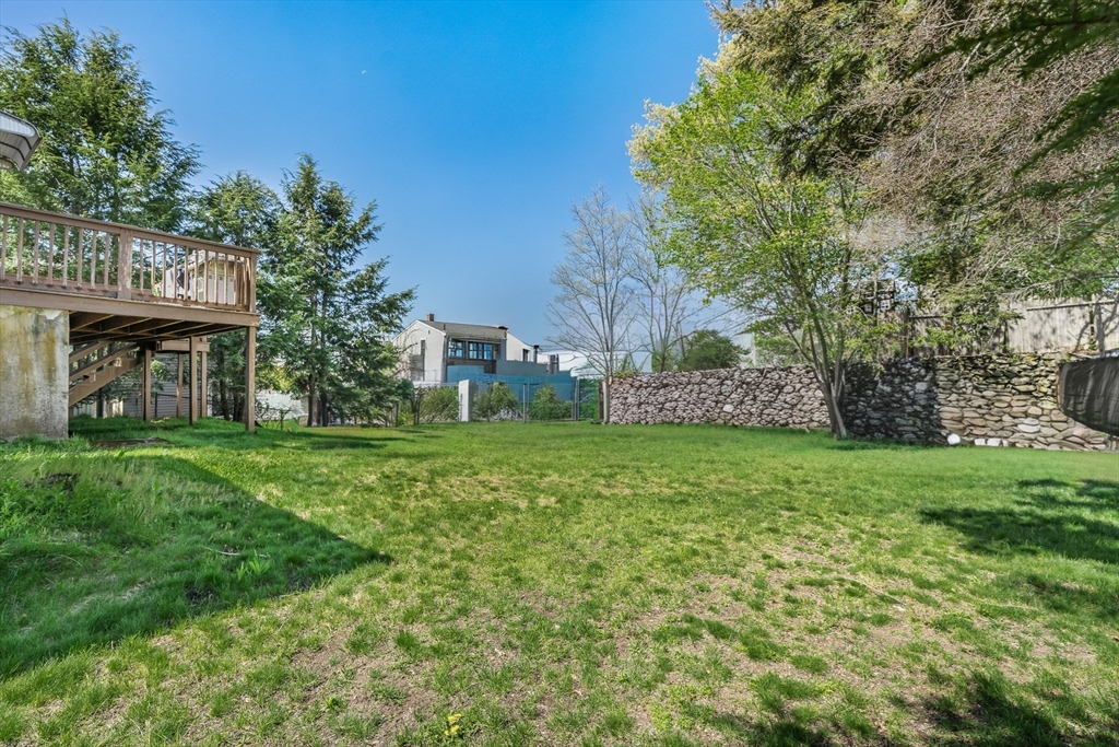 126 Fern Rd