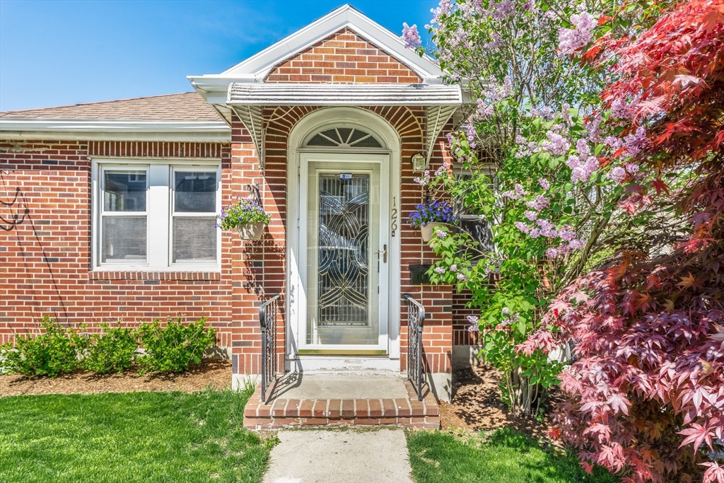 126 Fern Rd