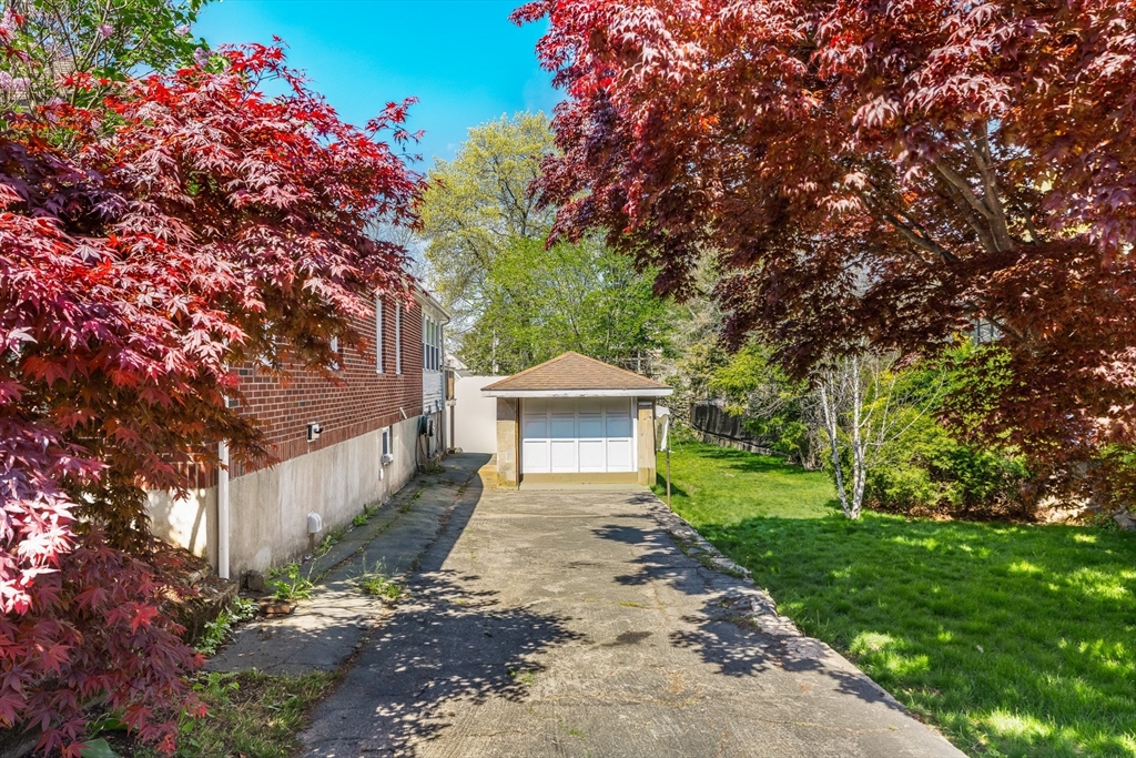 126 Fern Rd
