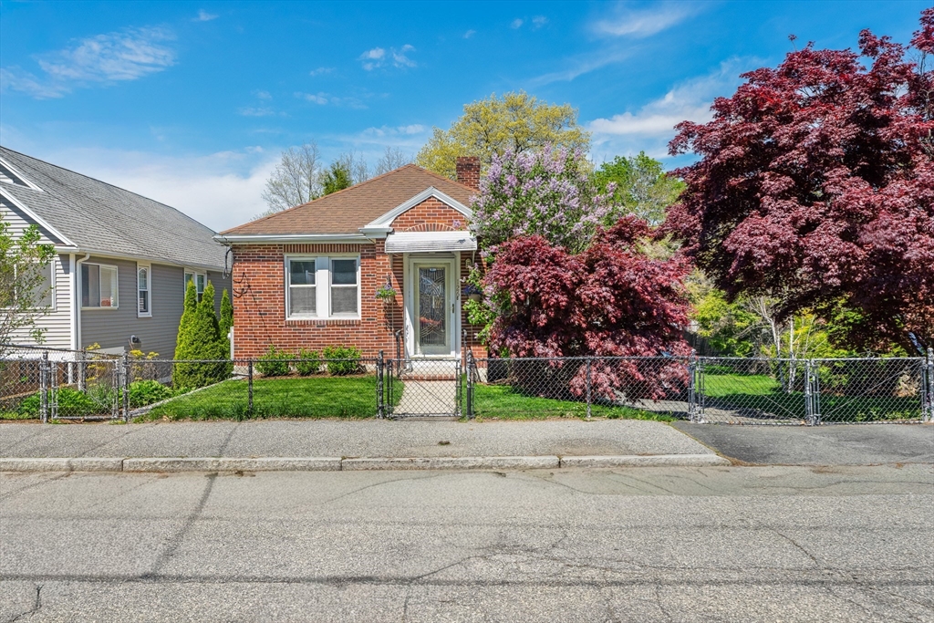 126 Fern Rd
