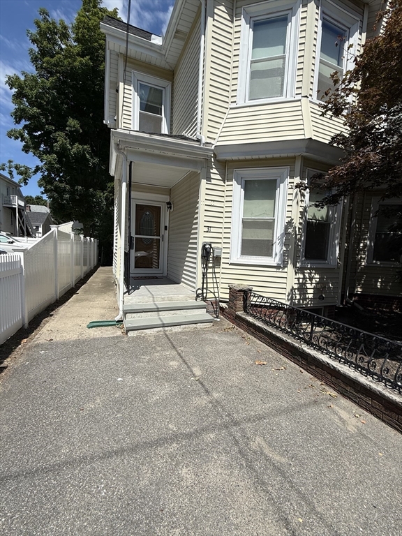 31 Ladd Street # 31