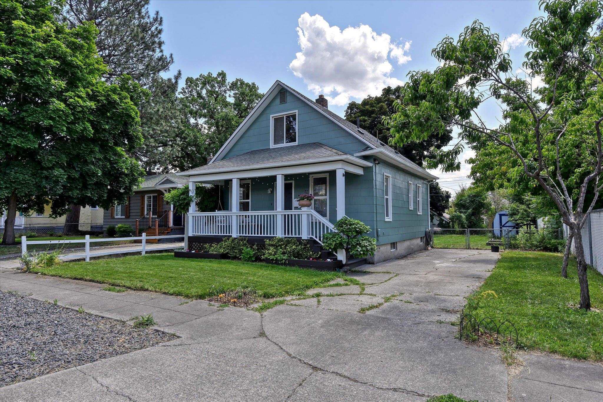 721 W Alice Ave