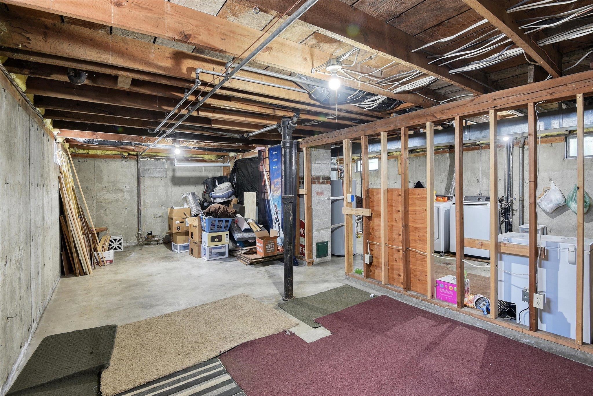 721 W Alice Ave