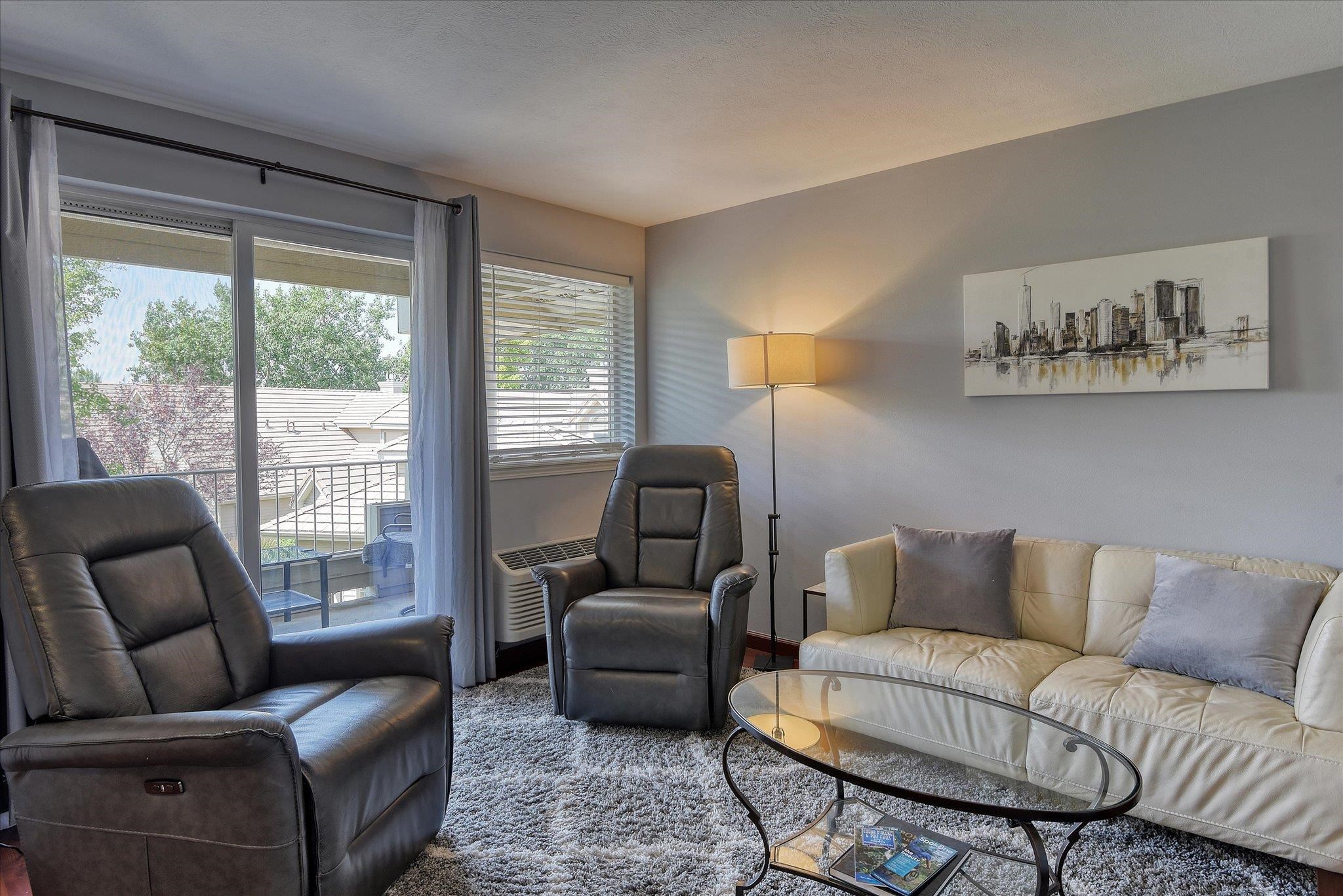 639 N Riverpoint Blvd