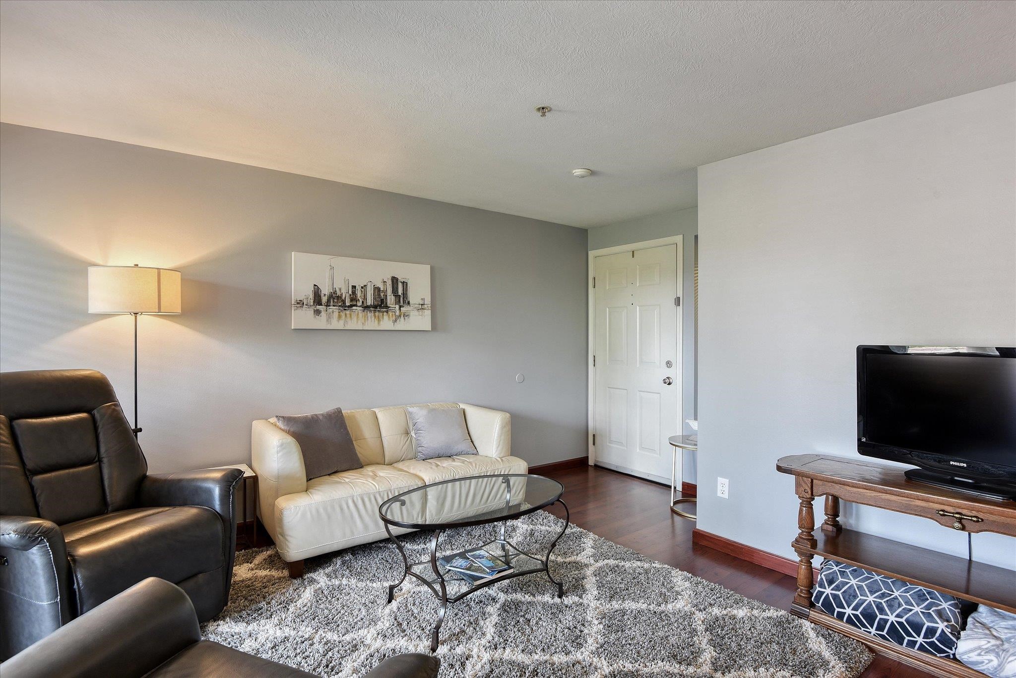 639 N Riverpoint Blvd