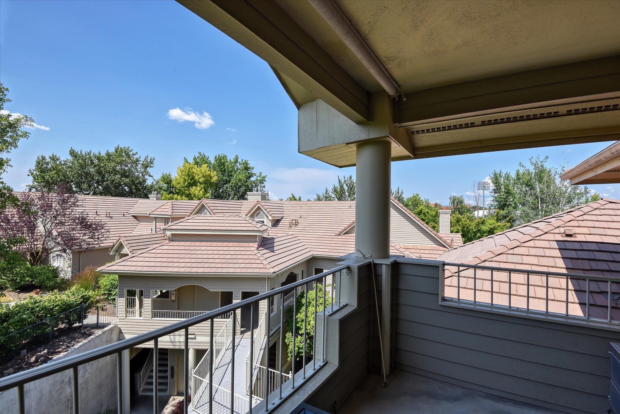 639 N Riverpoint Blvd