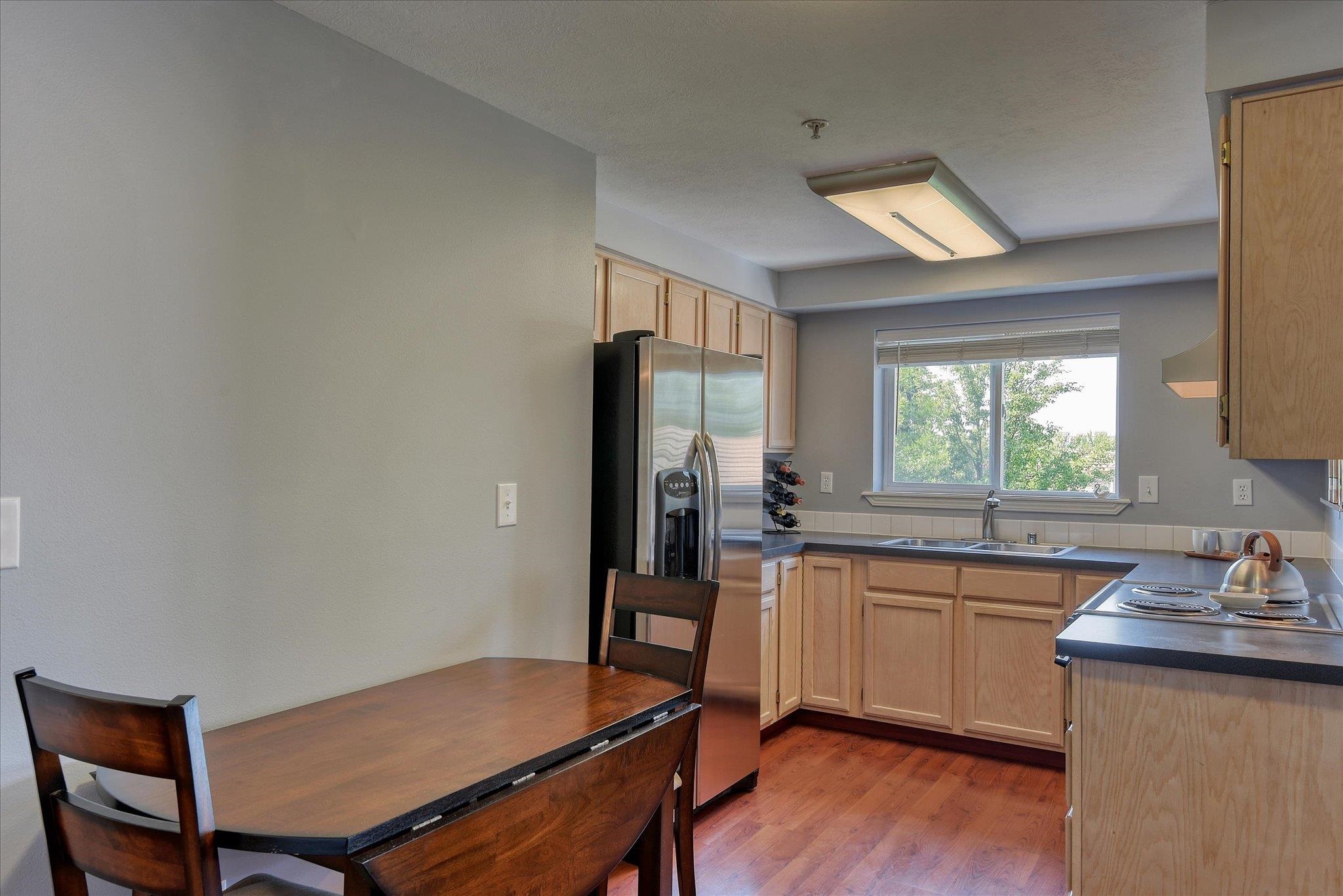 639 N Riverpoint Blvd
