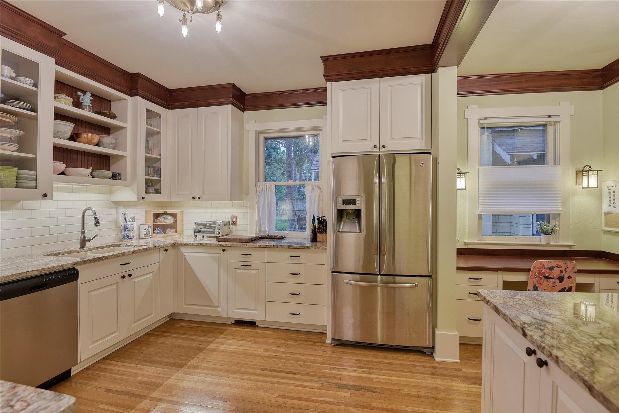 506 W 17th Ave