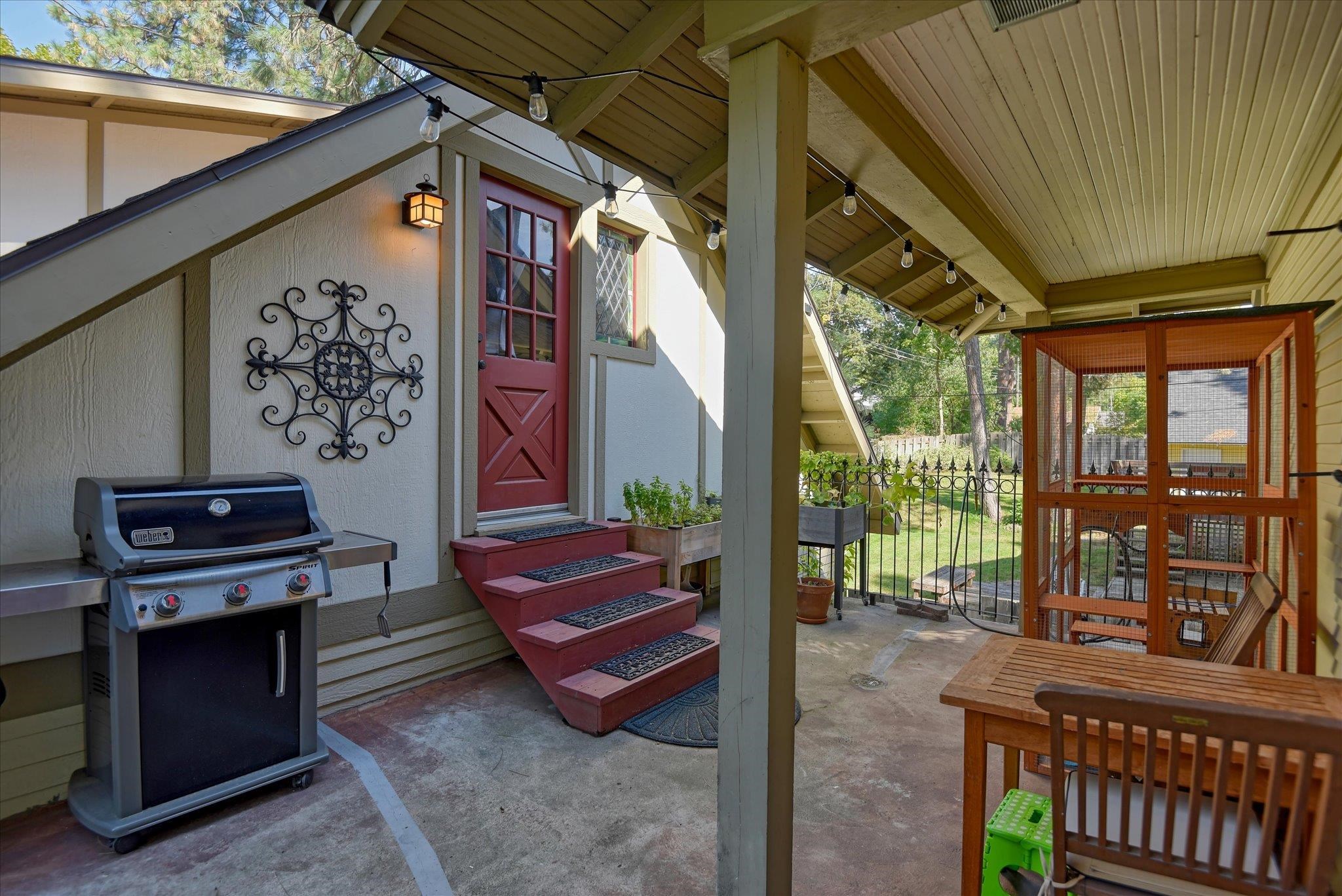 506 W 17th Ave