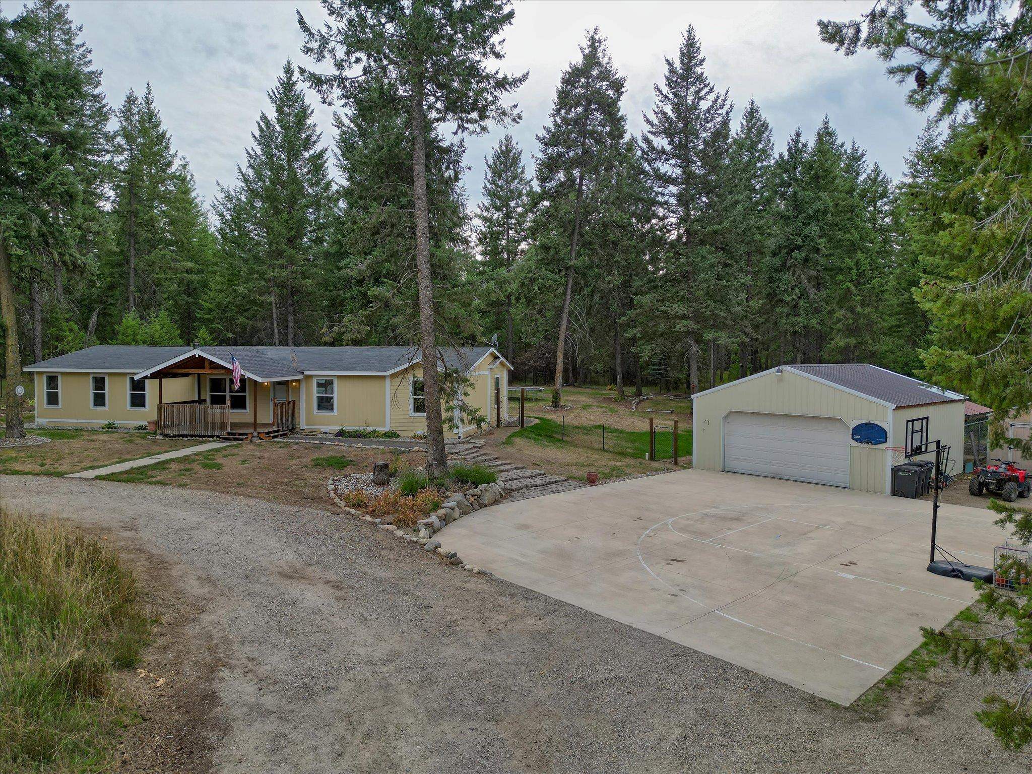 41103 N Running Deer Ln