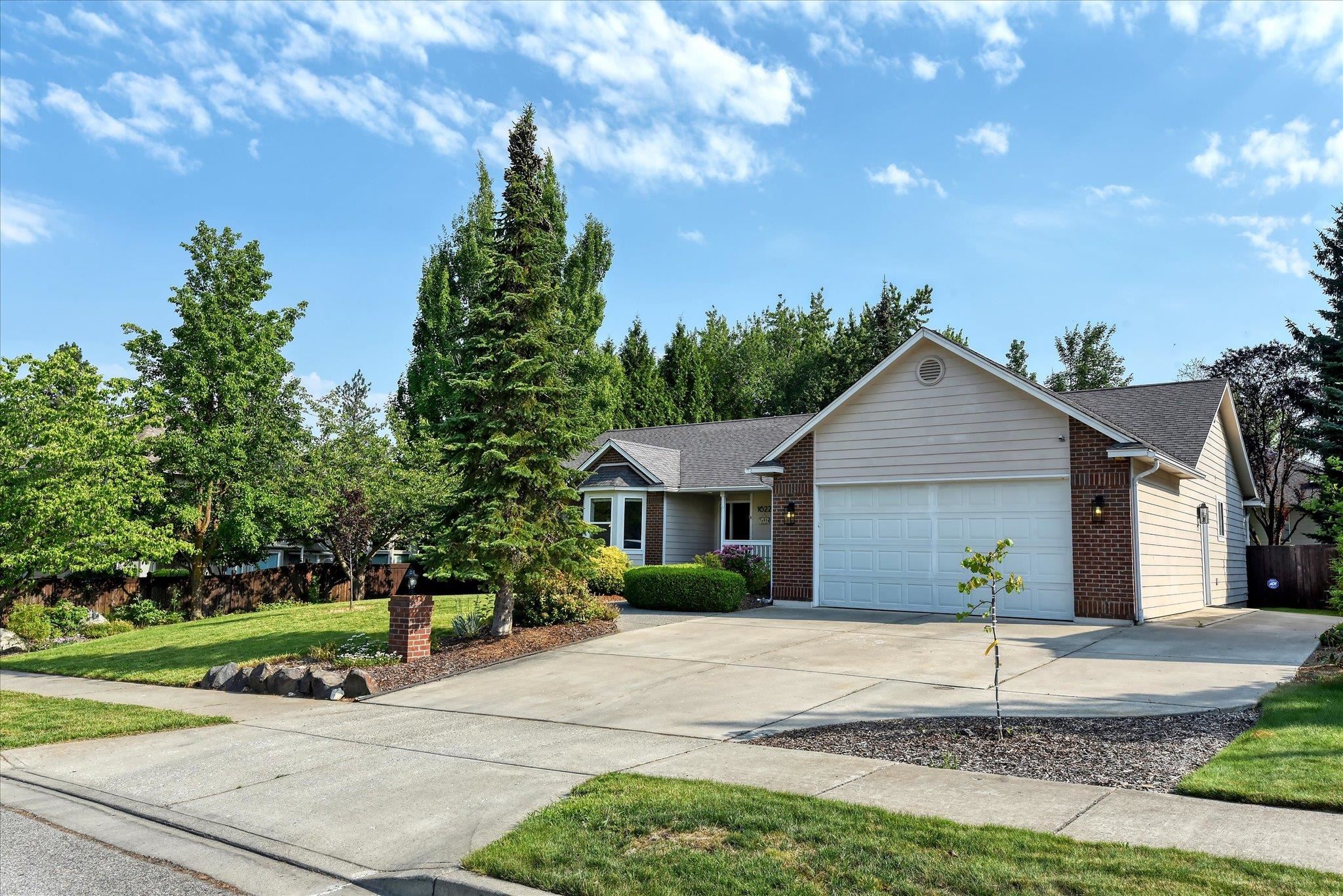1622 E 53rd Ave