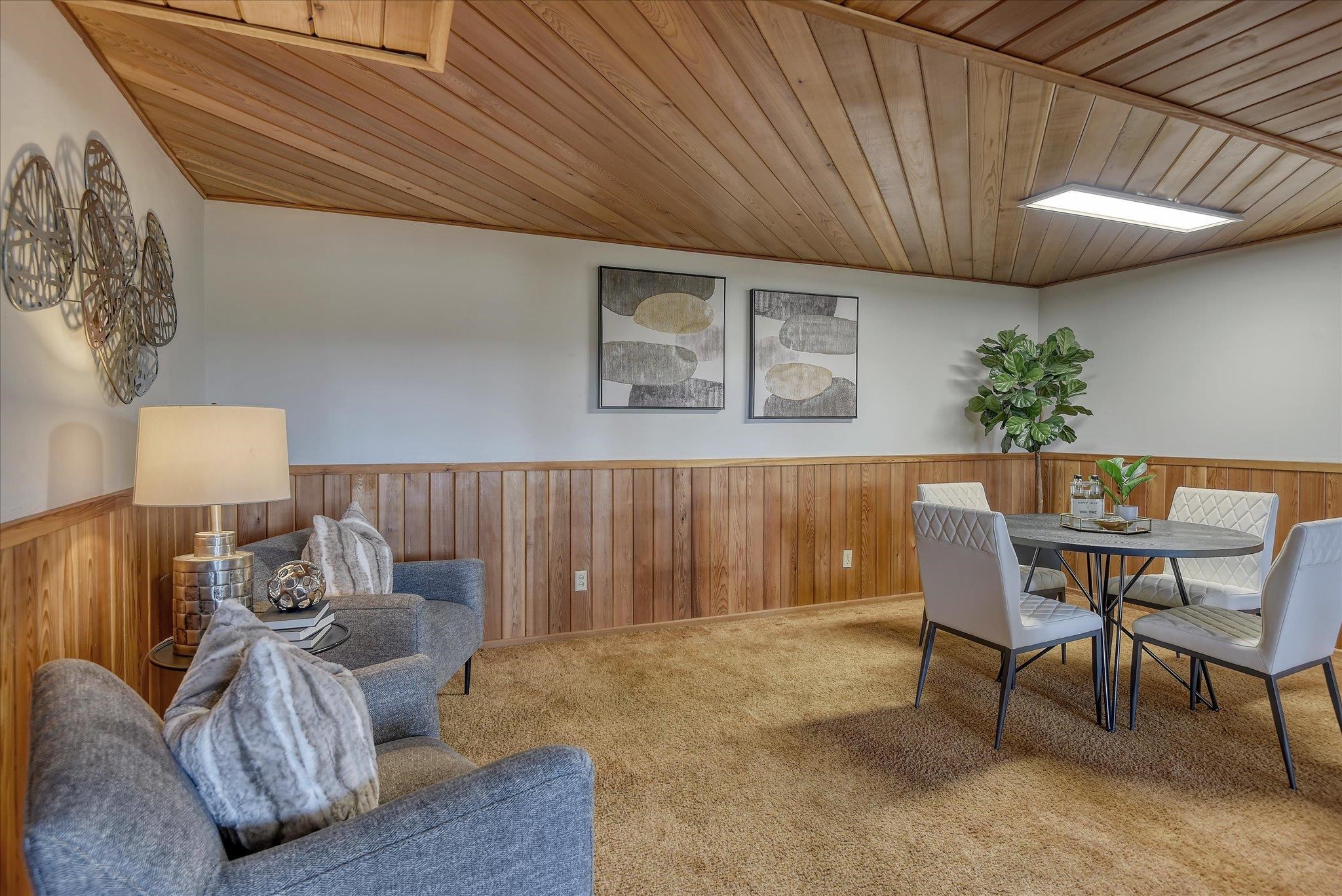 2505 E Casper Dr