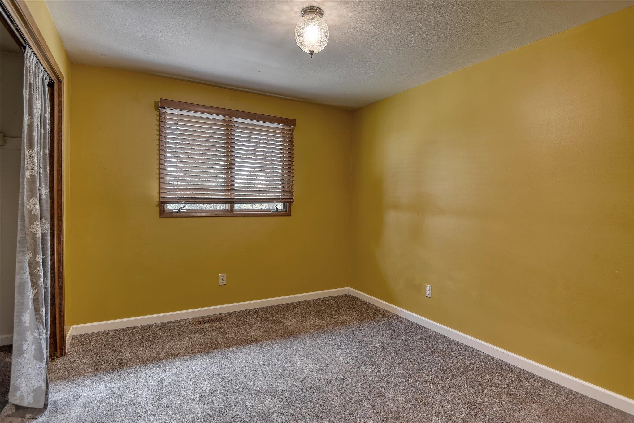 2505 E Casper Dr
