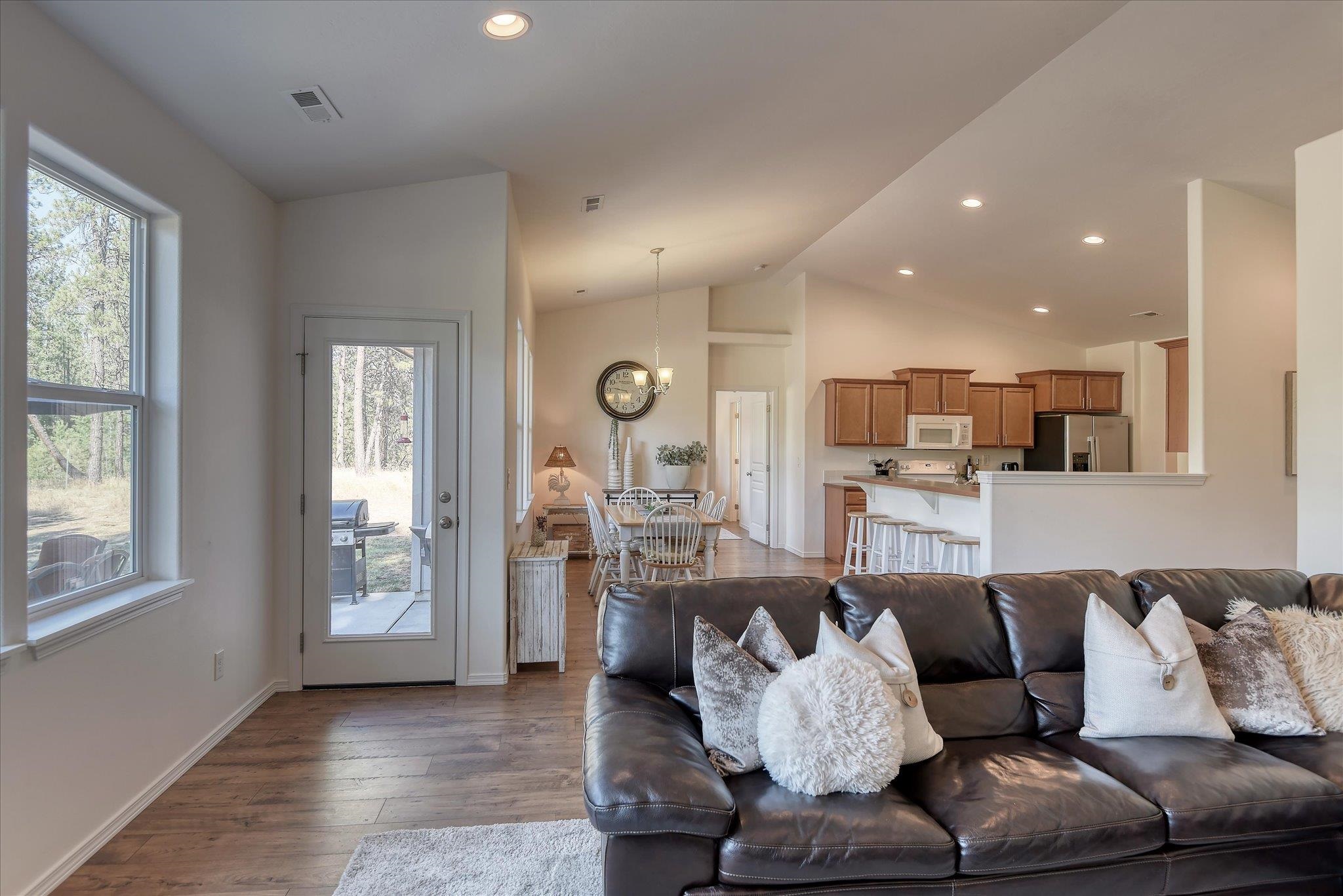 17521 S Lois Dr