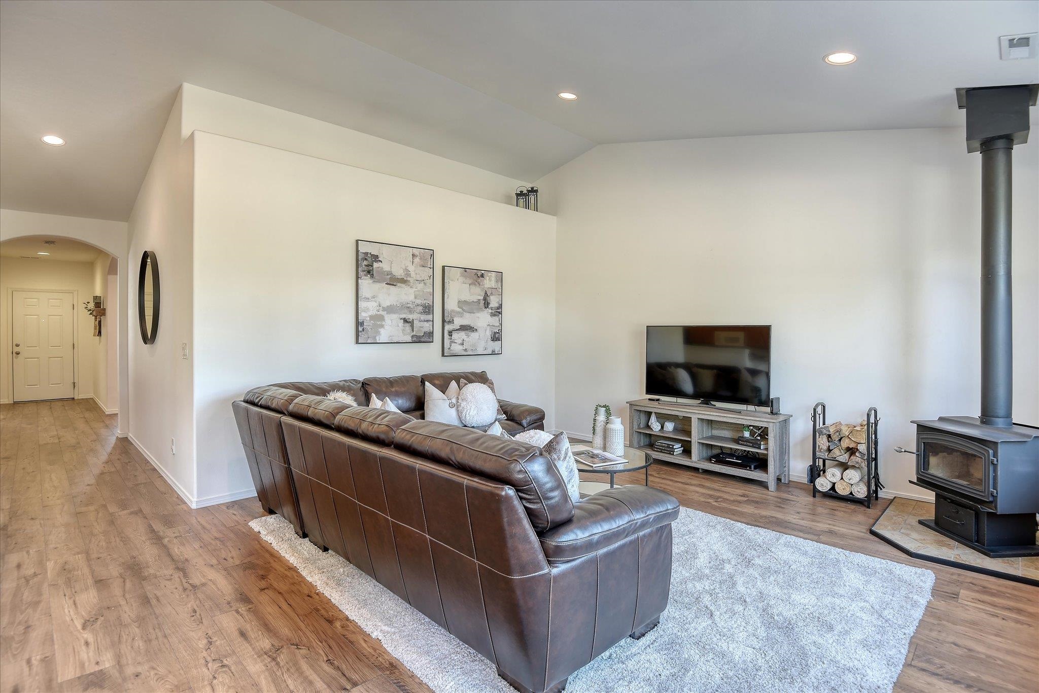17521 S Lois Dr