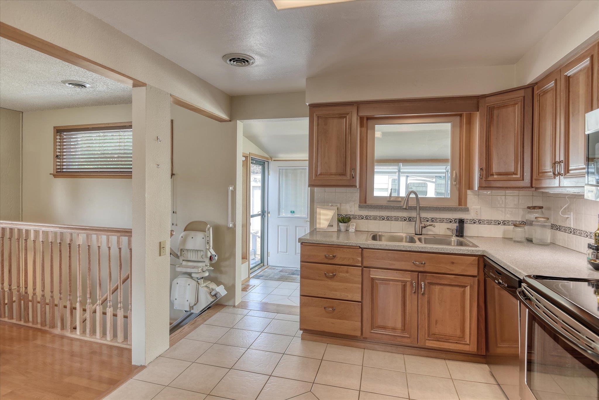 223 Gregory Dr