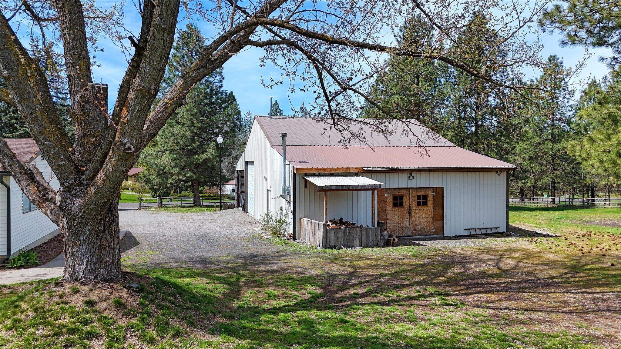 2717 S Jays Rd