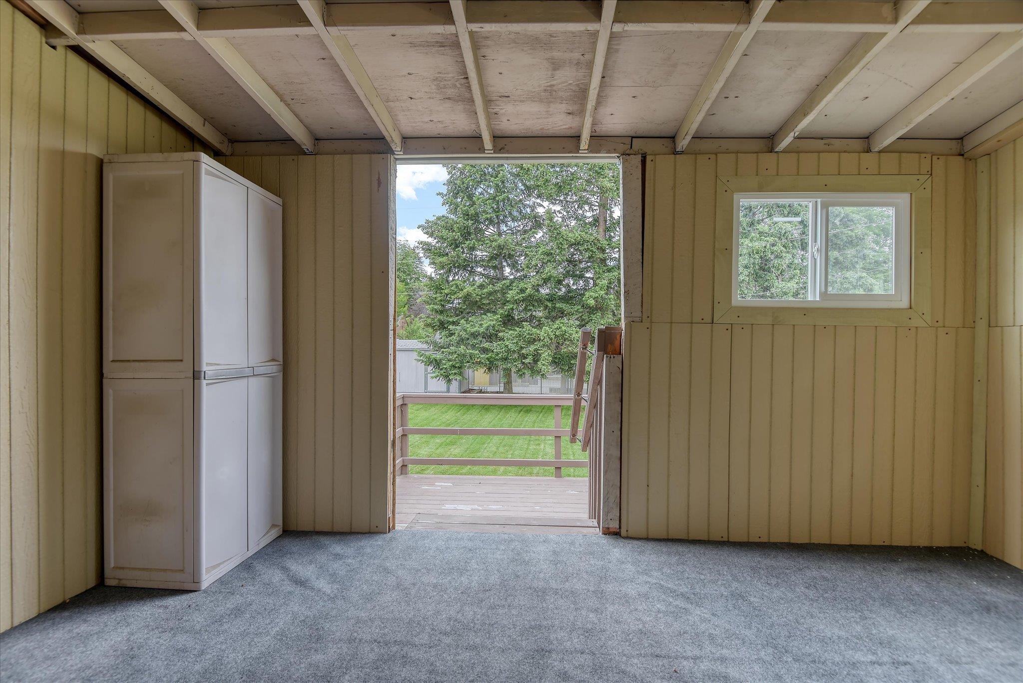3107 N Lily Rd