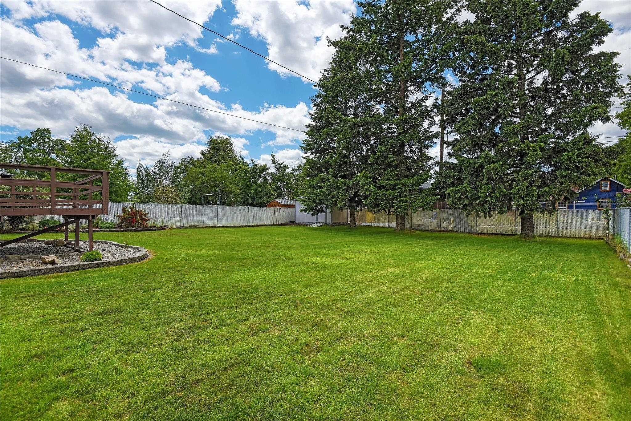 3107 N Lily Rd