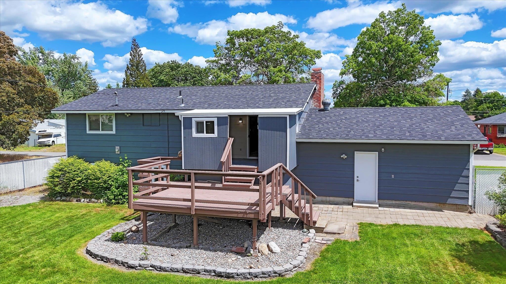3107 N Lily Rd