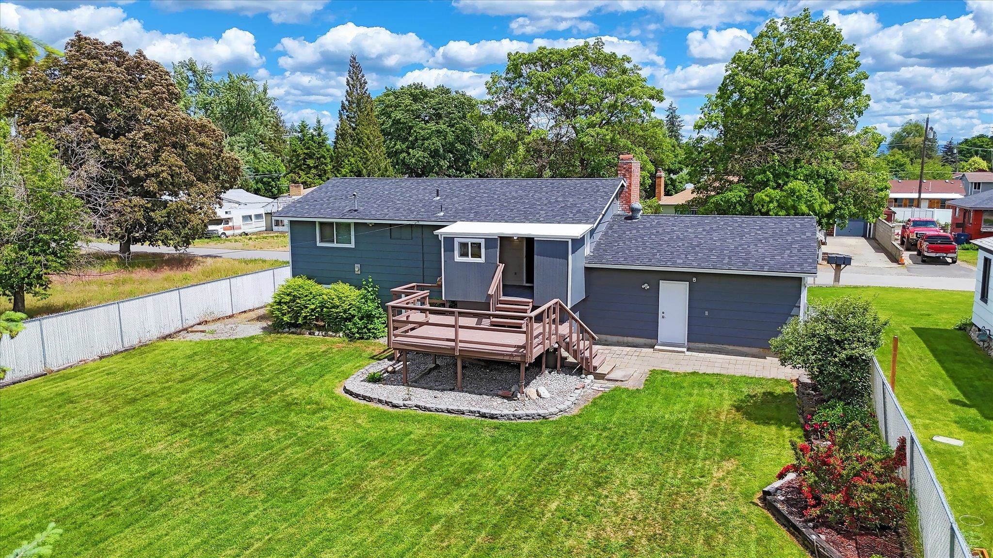 3107 N Lily Rd