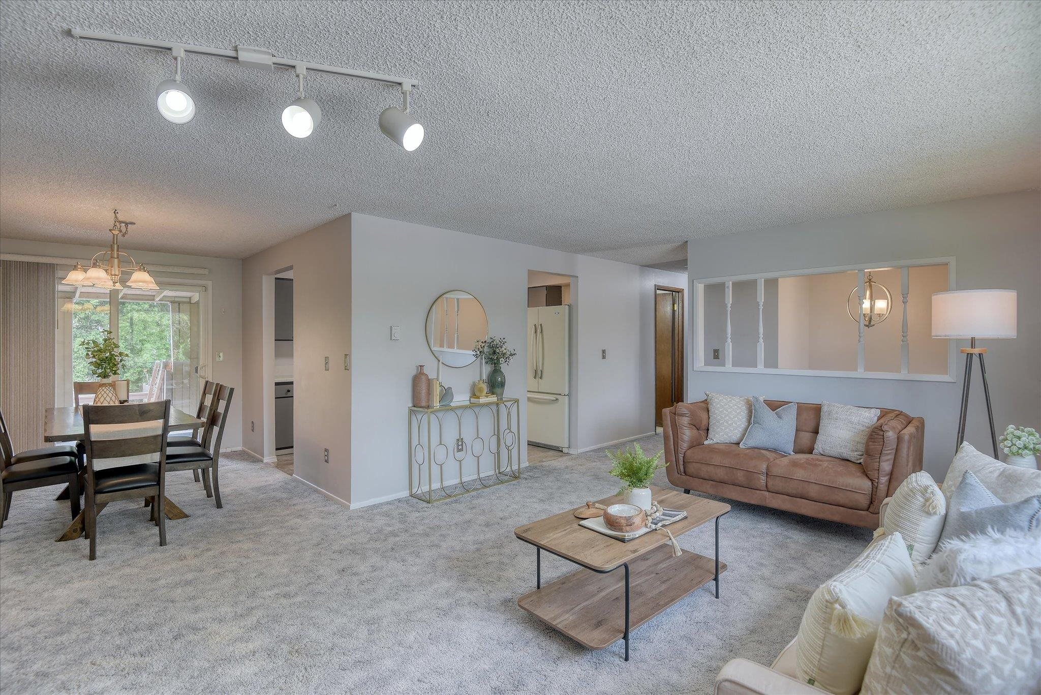 3107 N Lily Rd